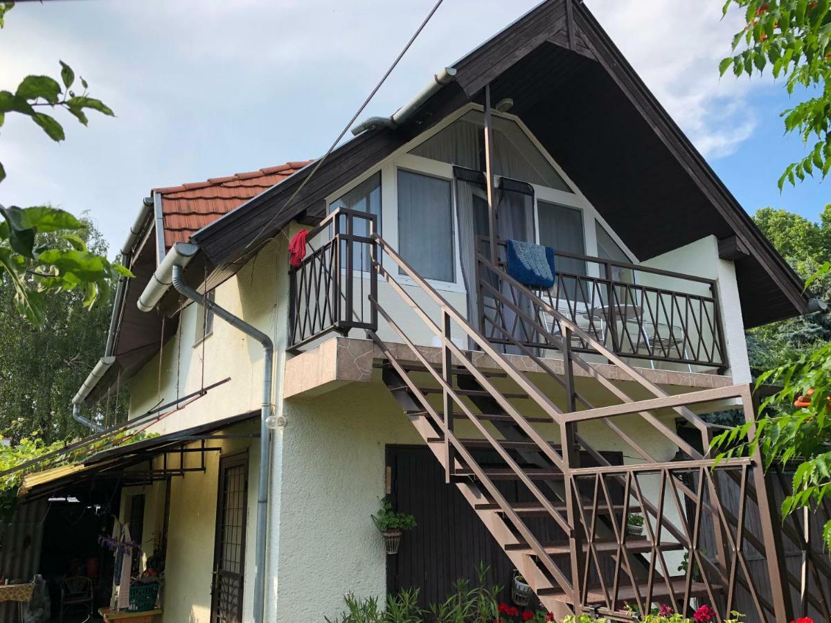 Liget Apartman บาลาตอนเฟิลด์วาร์ ภายนอก รูปภาพ